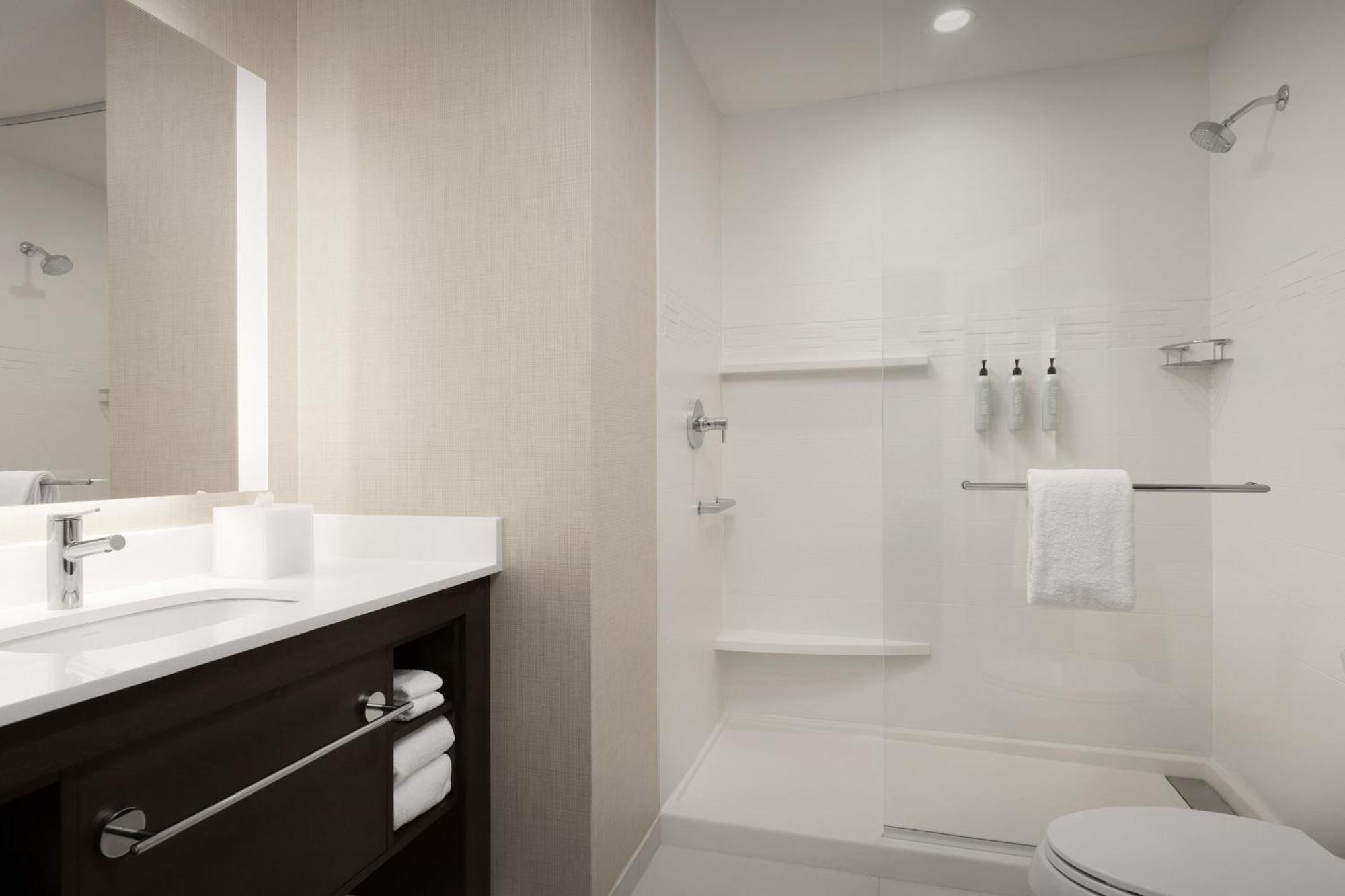 Residence Inn Kenwood Bagian luar foto