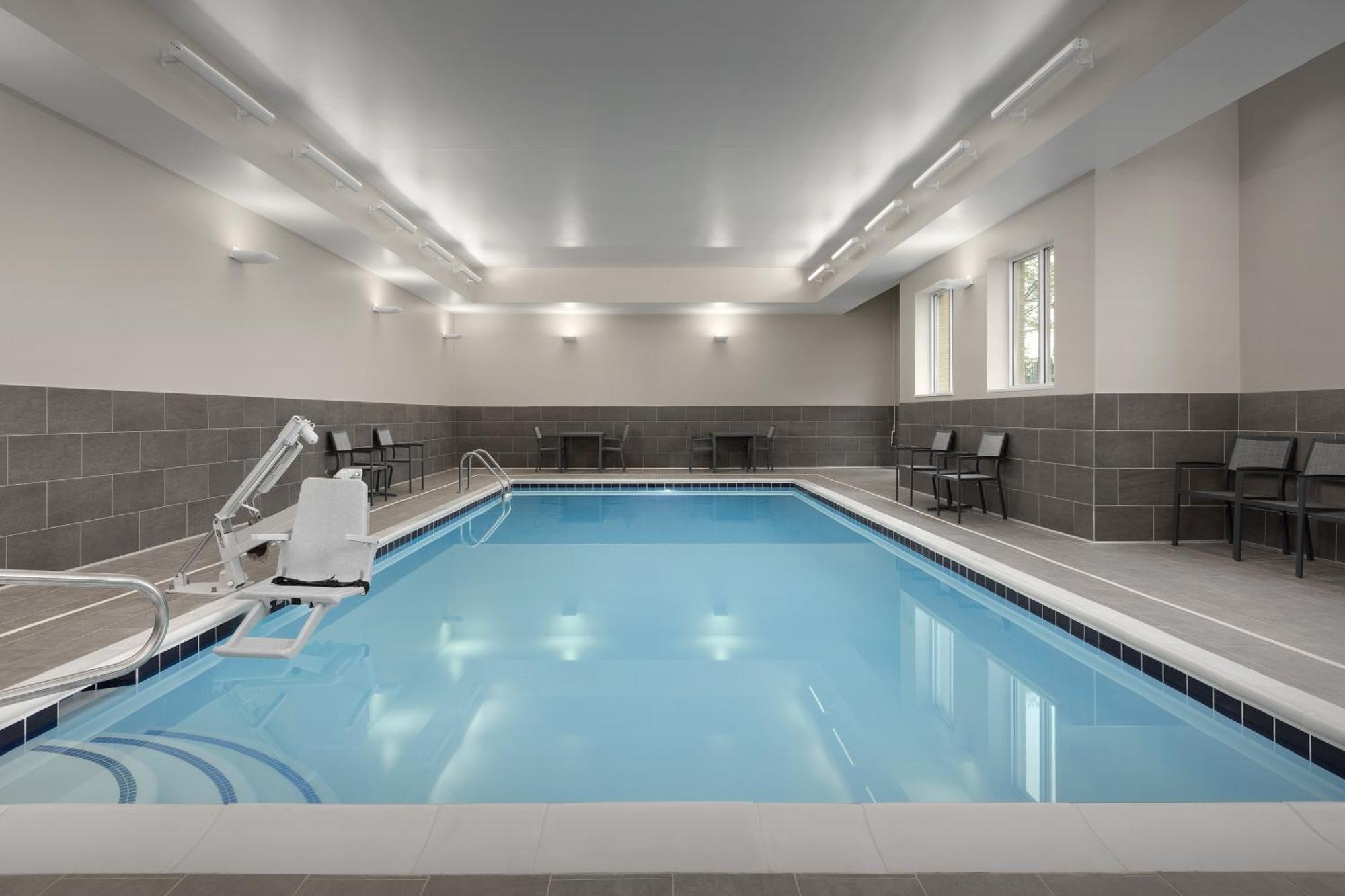 Residence Inn Kenwood Bagian luar foto